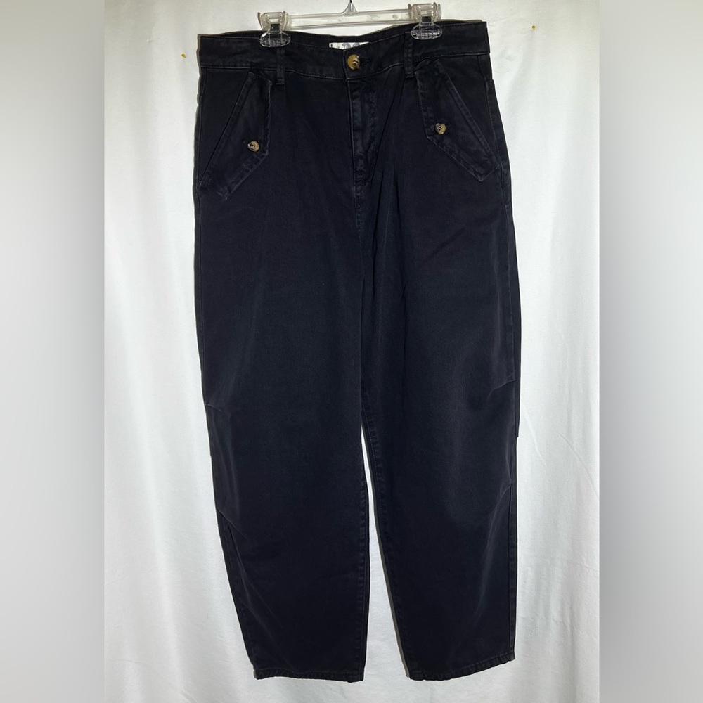 Black Jeans Capri size 10/30 brand We the Free